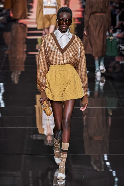 fendi fashion show 2020